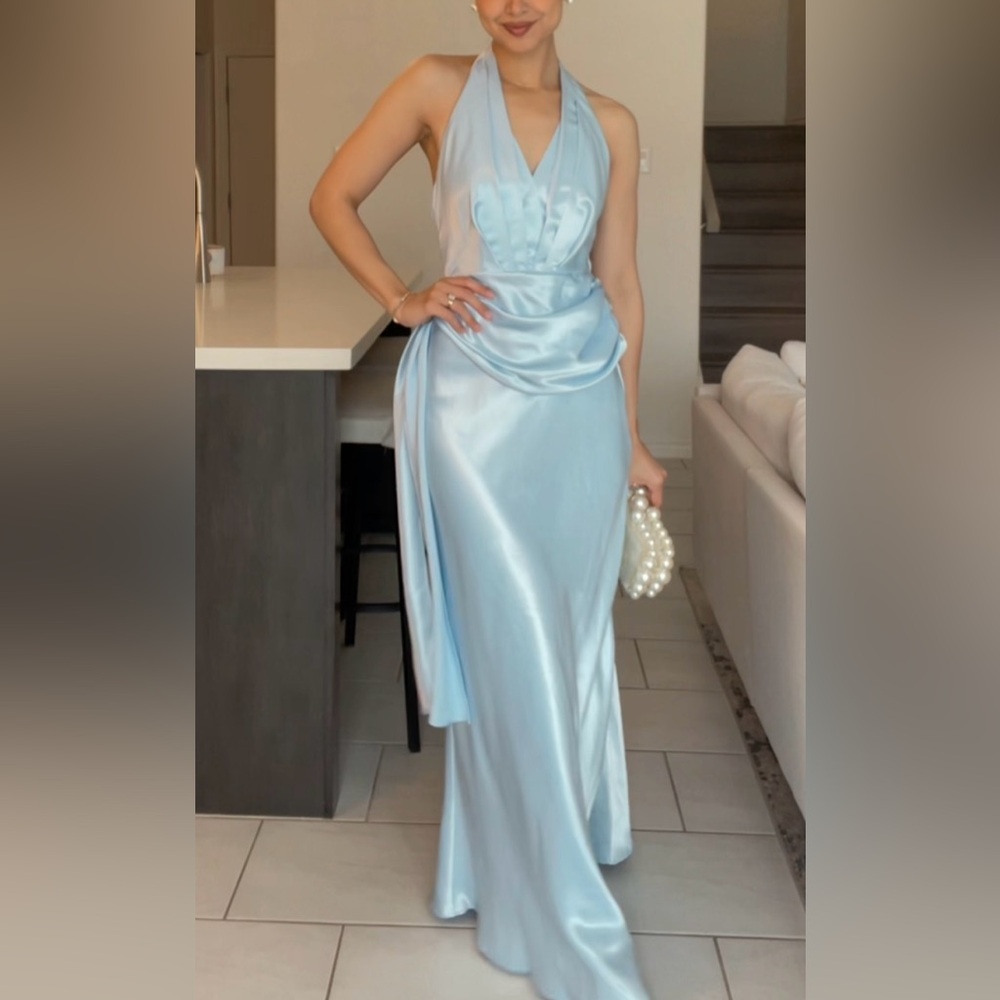 Beautiful thick satin sky blue dress fits like a xs-s